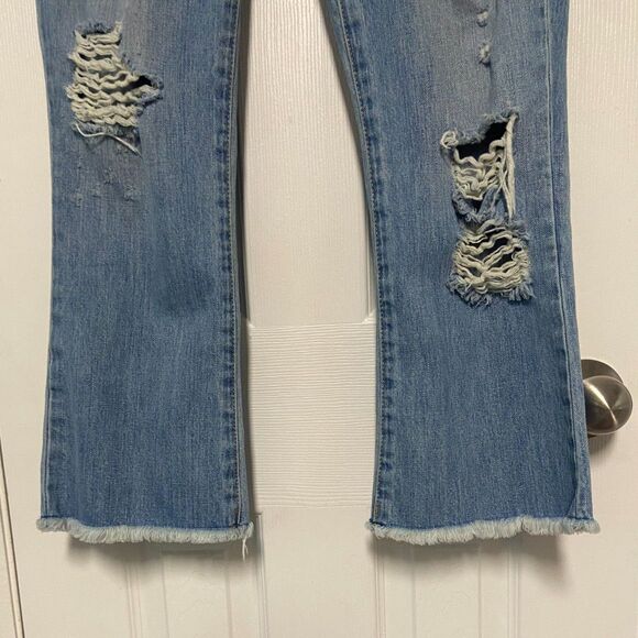 True Religion Jeans Womens Sz 27 Blue Denim‎ Karlie Low Rise Bell Bottom Crop - Picture 8 of 15
